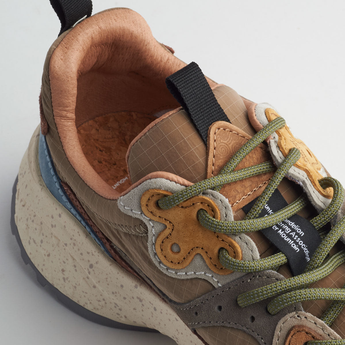 WAVES Light gray/Brown FM126002