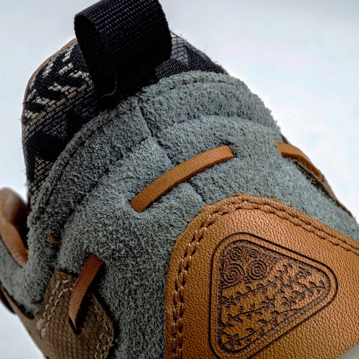MUSTARD WALNUT Gray FM02002