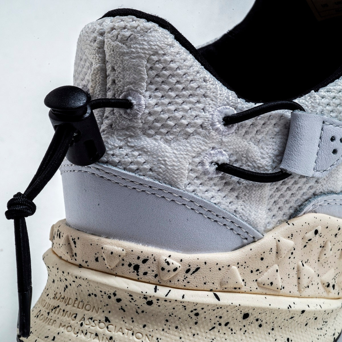 HONEY COMB White FM31002-OL