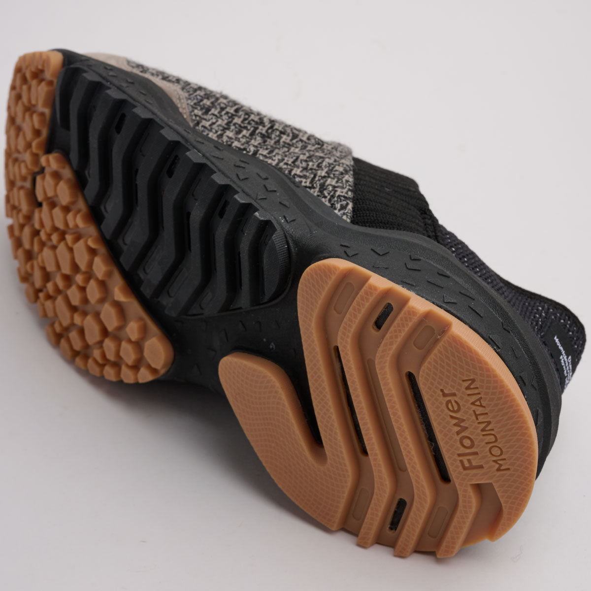 CAMP3 Black fuzzy FM120002