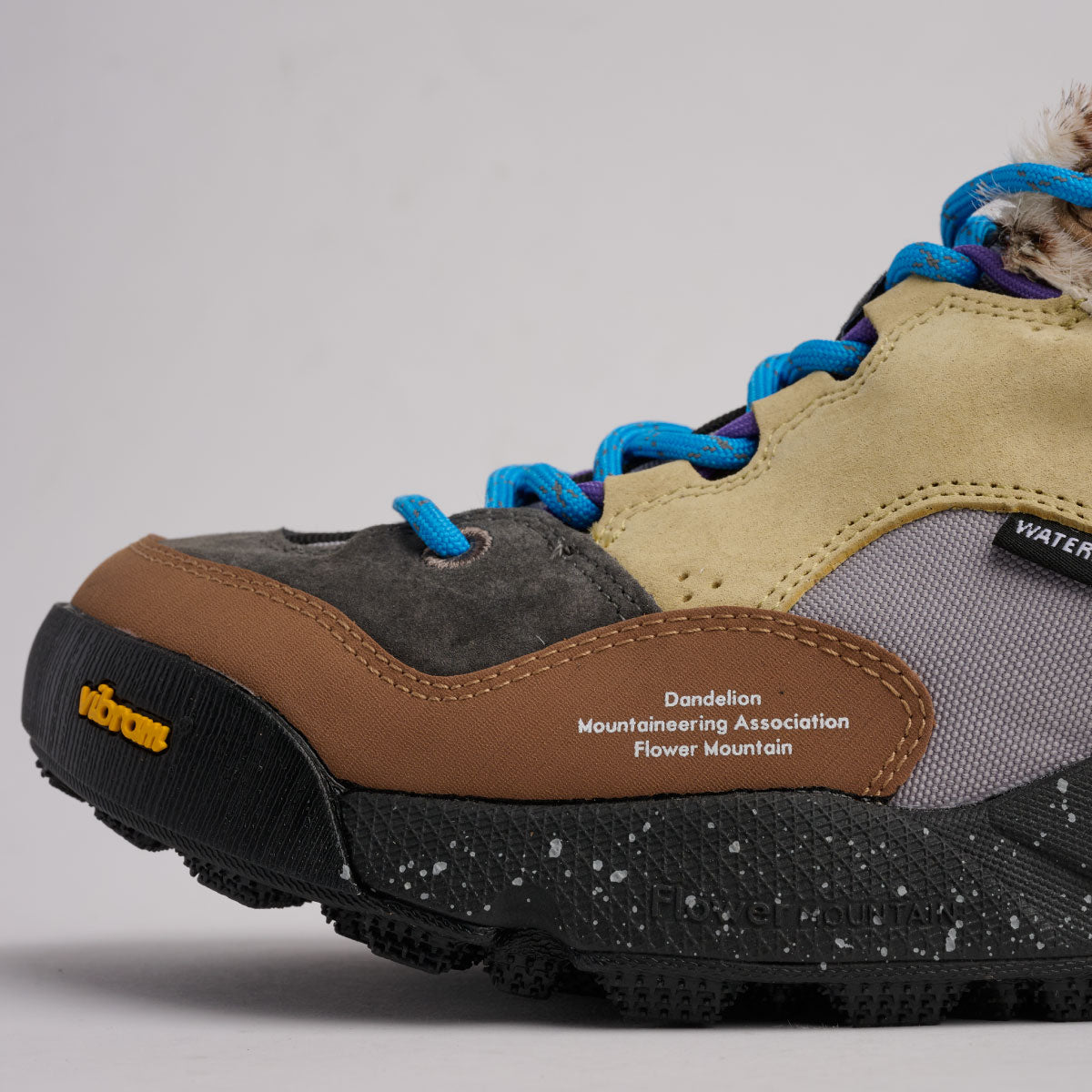 BACK COUNTRY Beige/Gray/Anm FM66-1-070