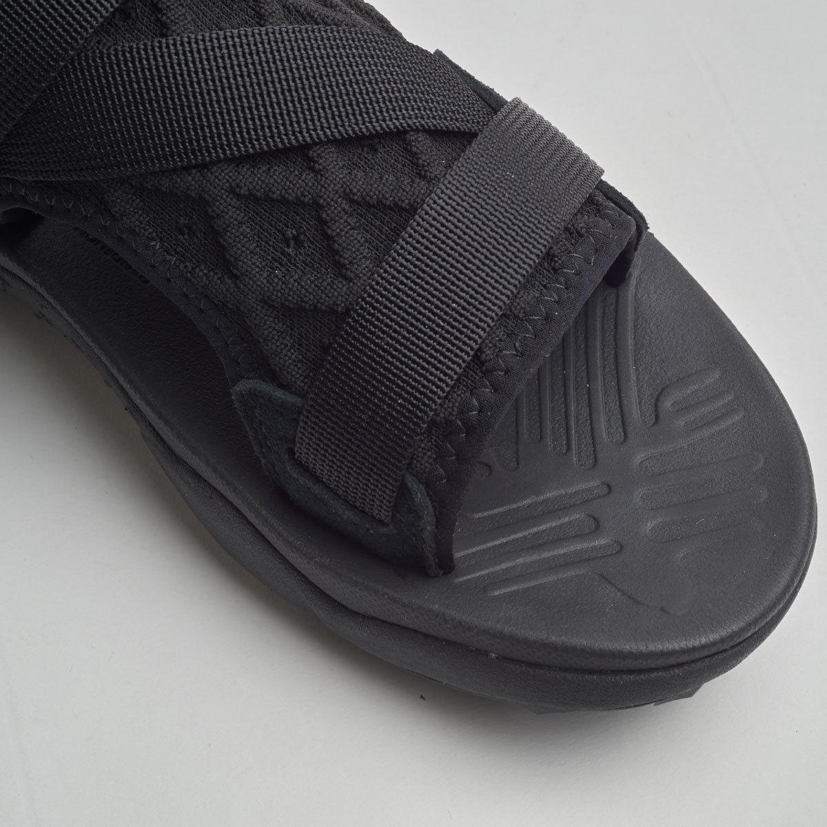 NAZCA Diamond black FM30087