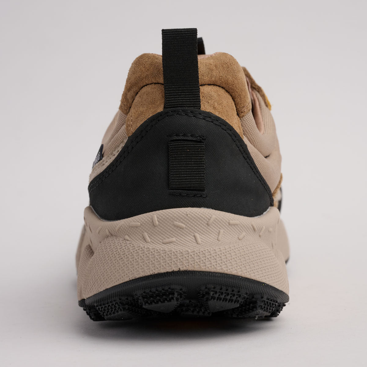 IWANO2 Cream/Black FM100039