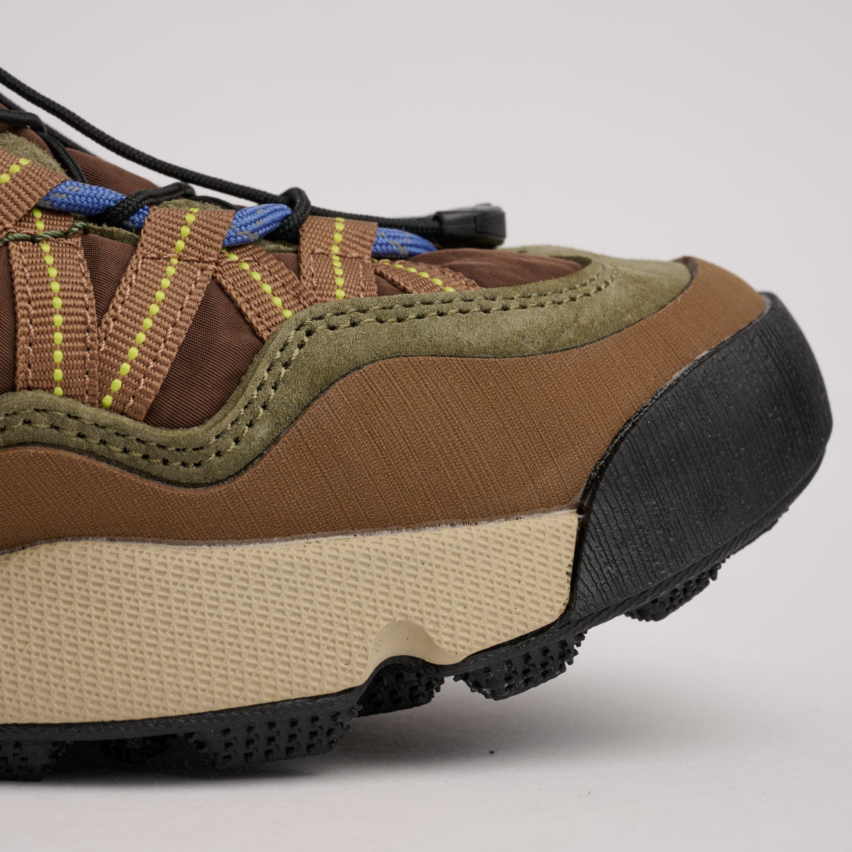 IWANO2 Brown/Scarlet/Blue FM100053