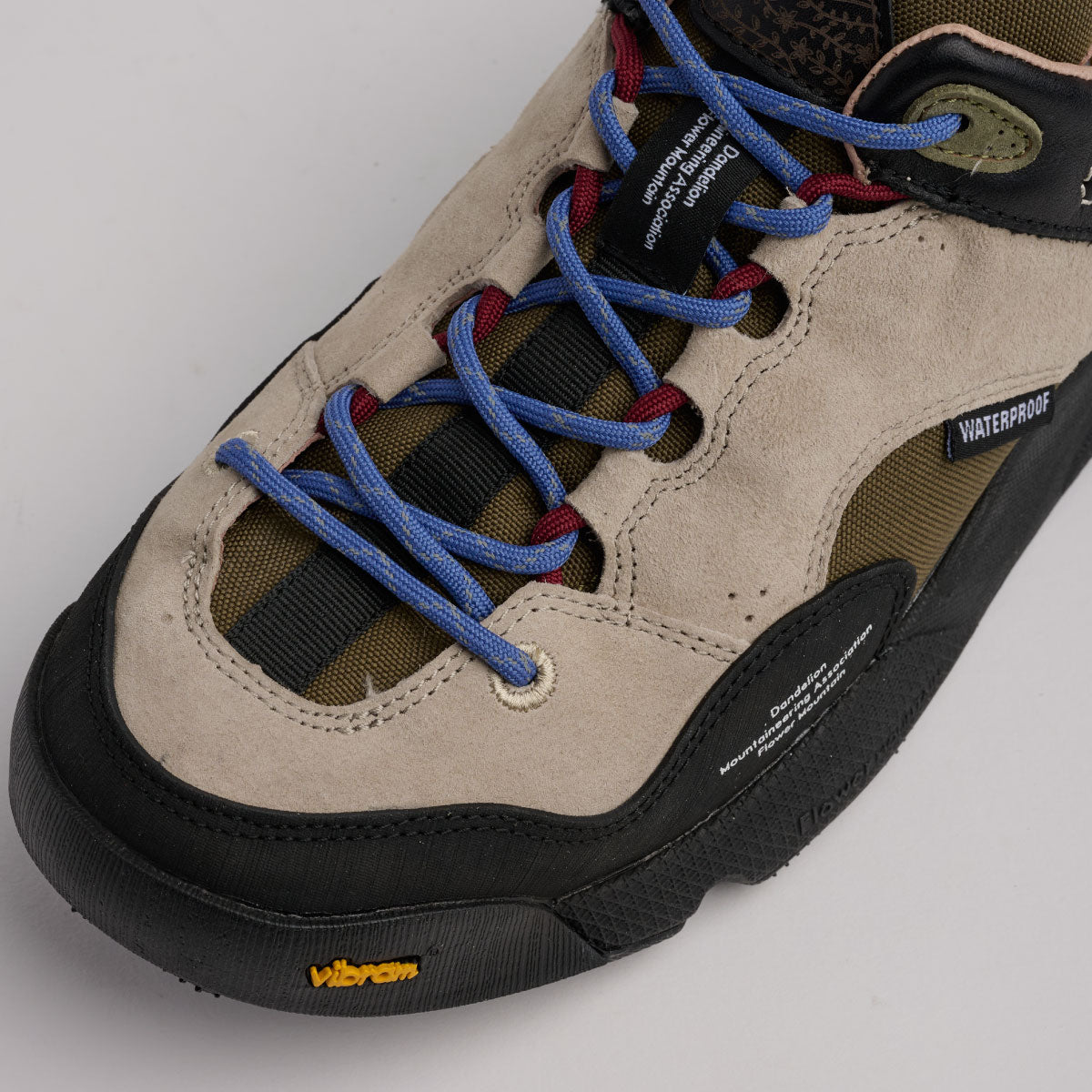 BACK COUNTRY Beige/Black FM66-1-069